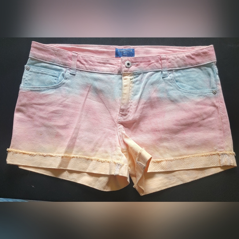 Brand new Arizona Jean Co tie dye shorts